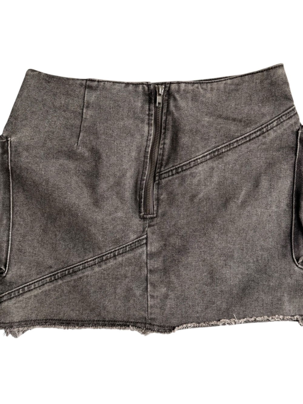 NWT PrettyLittleThing Petite Cargo Pocket Detail Denim Mini Skirt Size US 2 - Picture 5 of 10